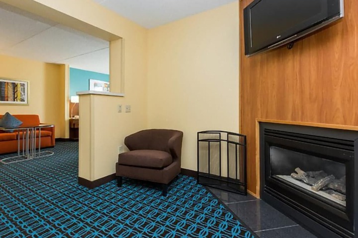 Room 26 of 43
