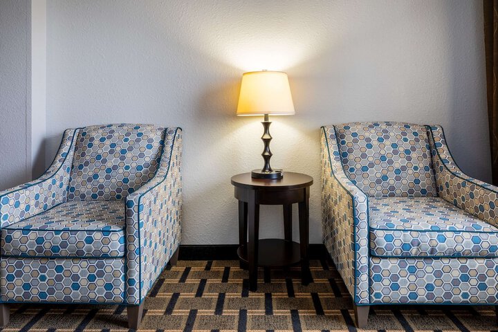 Room 24 of 43