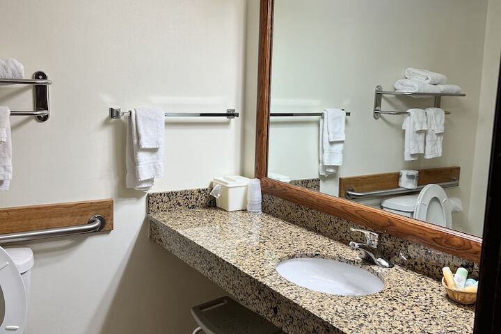 Serena Inn & Suites - Sundance