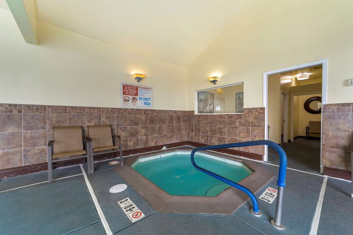 Pool 4 of 38