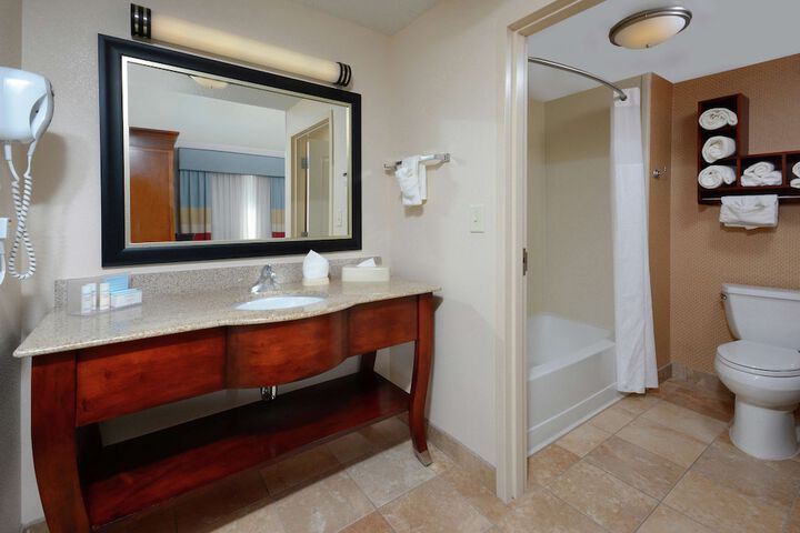 Room 34 of 64
