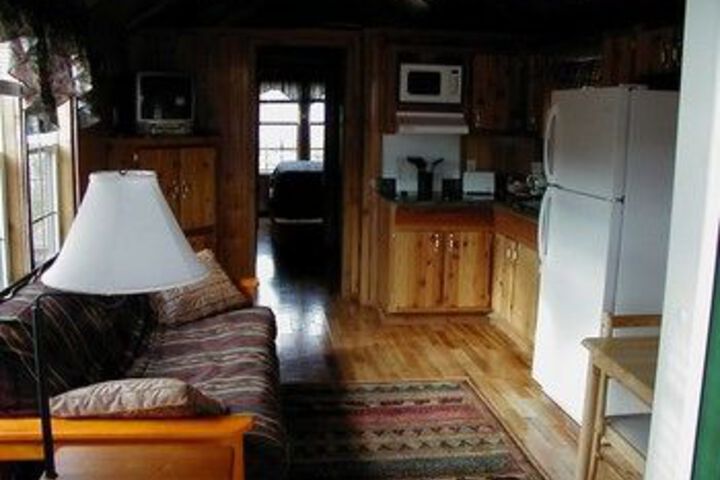 Edgewater Motel