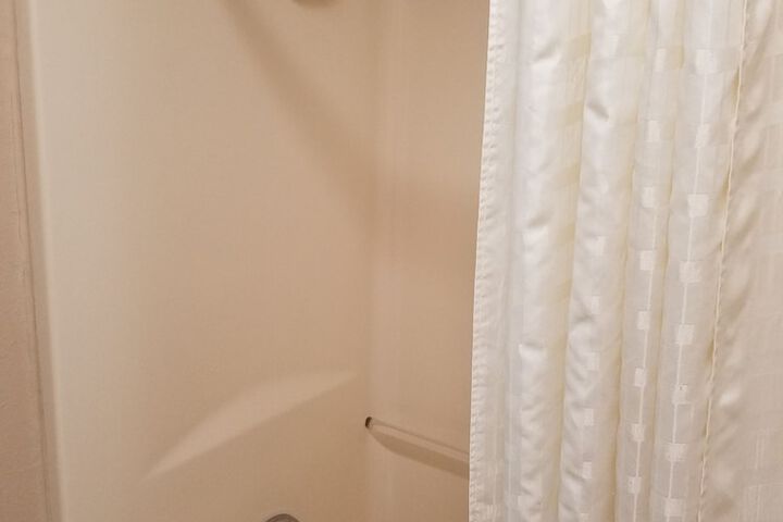 Room 12 of 23
