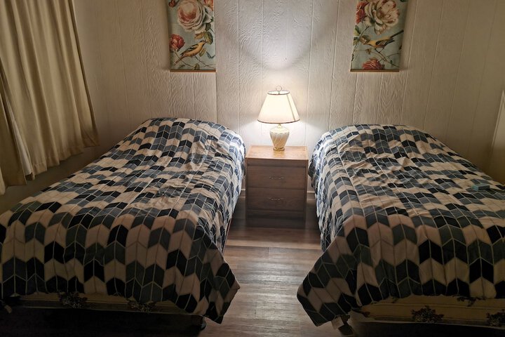 Cedars Motel
