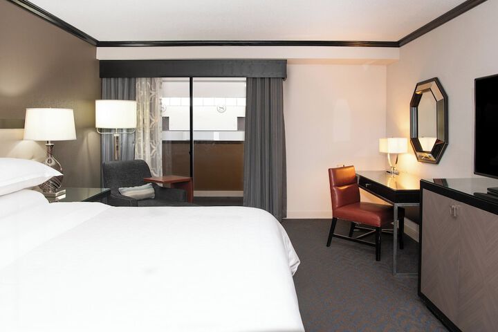 Room 19 of 90