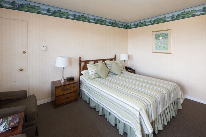Room 55 of 74