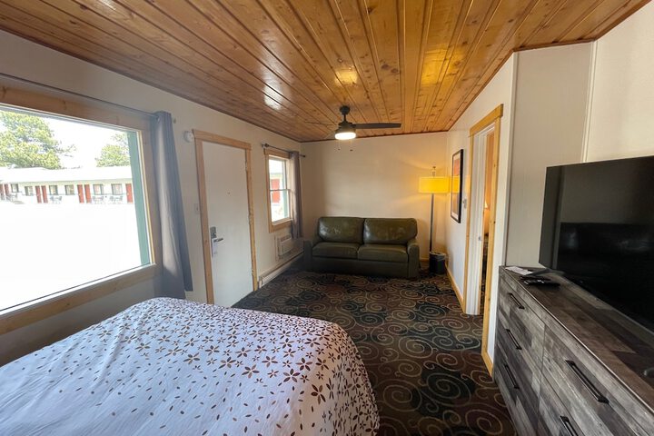 Room 76 of 113