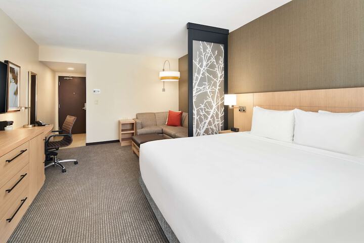 Hyatt Place Melbourne / Palm Bay / I-95