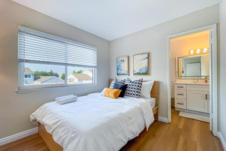 Sweet 2 bd for monthly stay! 20 mi to Disney