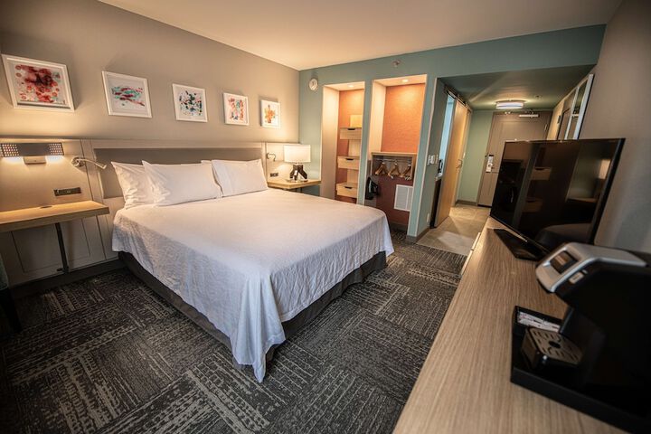 Room 19 of 62