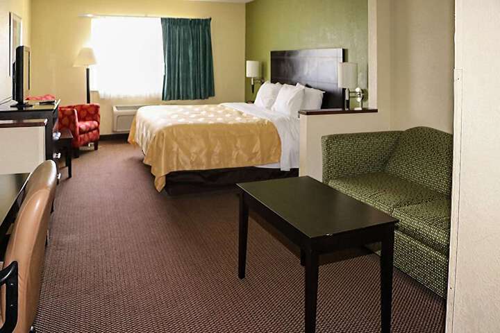 Room 15 of 32