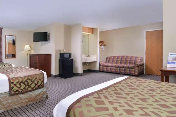 Room 10 of 23
