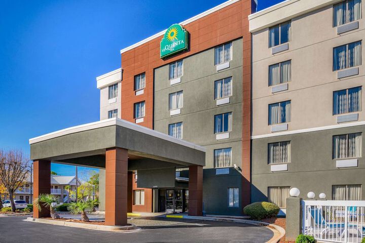 Hotel 4 of 30