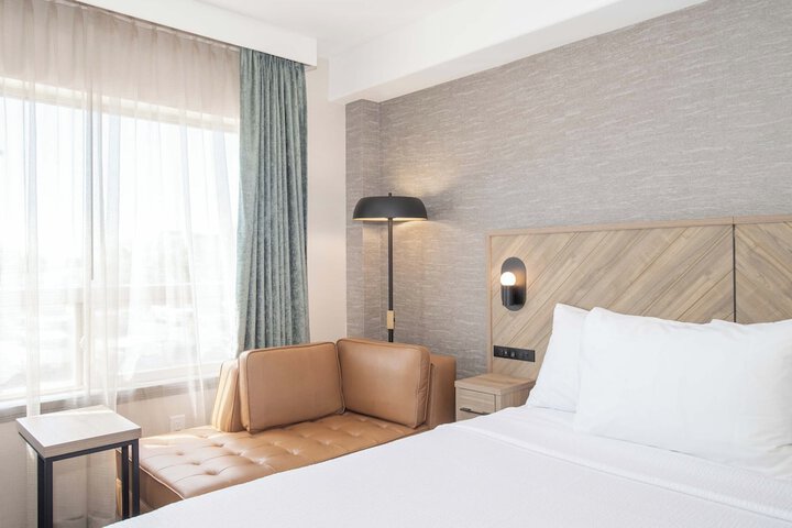 Room 20 of 46