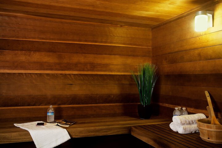 Holiday Inn Express & Suites Albany by IHG