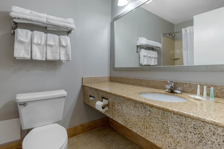 Room 15 of 39