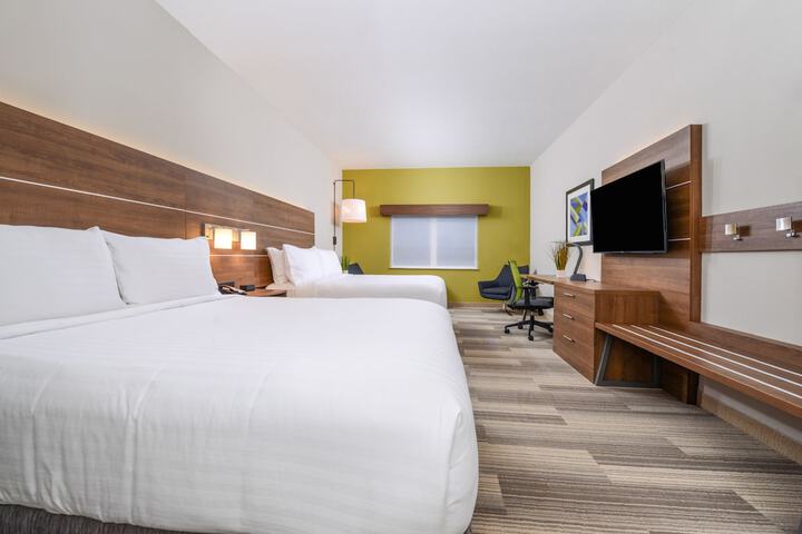 Room 44 of 106