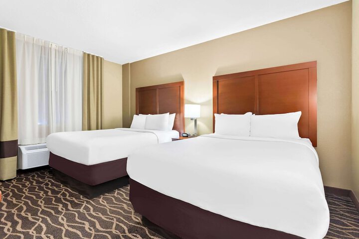 Room 21 of 36