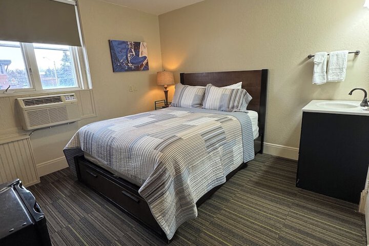 Room 44 of 52