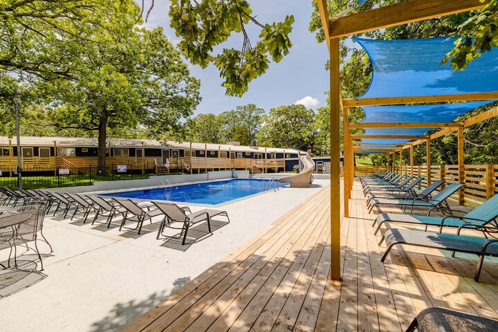 Pool 4 of 36