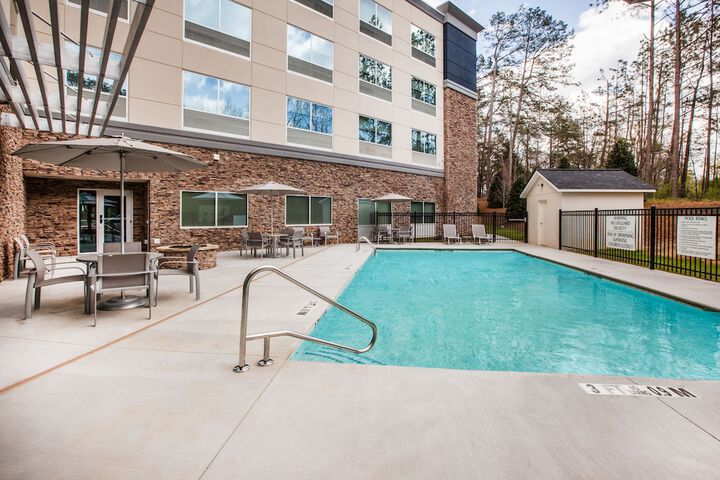 Pool 7 of 27