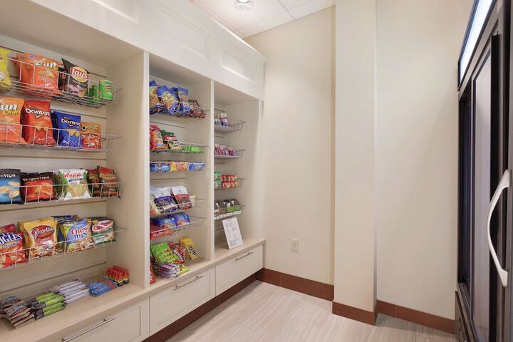 Hilton Garden Inn Rochester Downtown NY