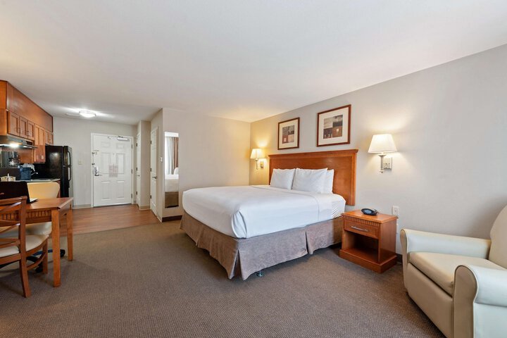 Room 15 of 35