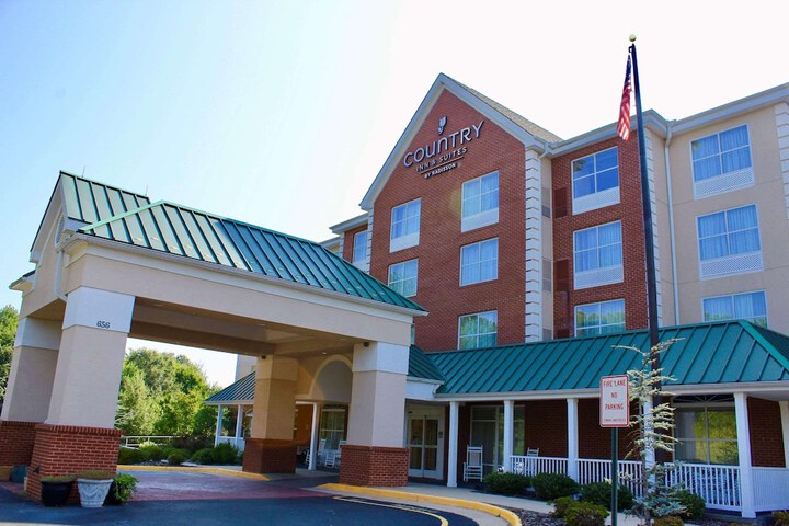 Hotel 2 of 17