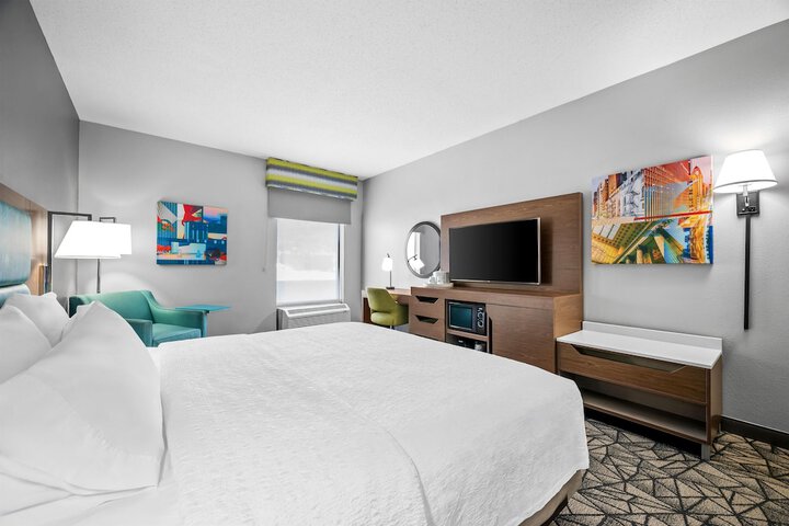 Hampton Inn Bloomington West