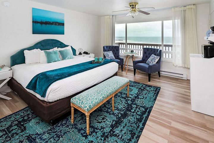 Clarion Inn Surfrider Resort