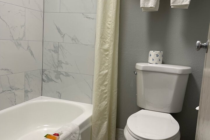 Room 20 of 38