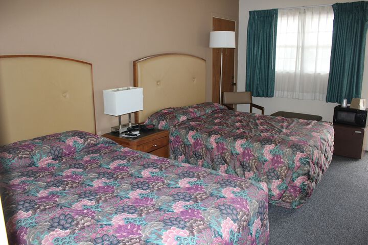 Room 19 of 39
