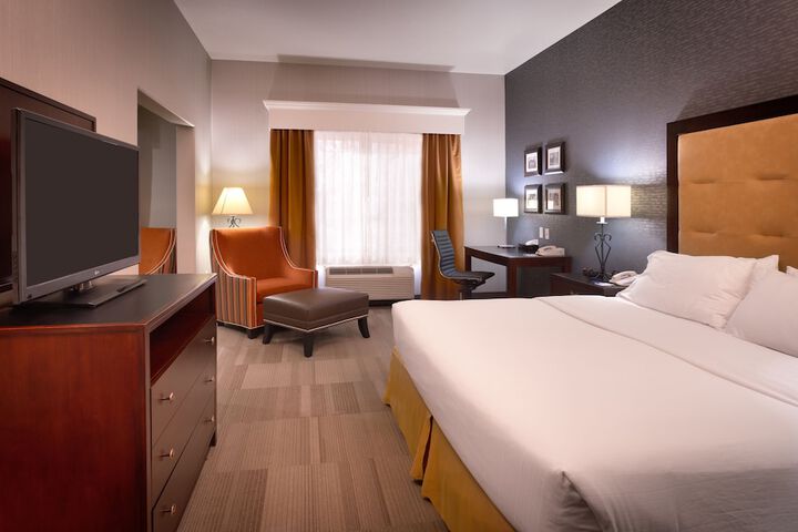 Room 32 of 57