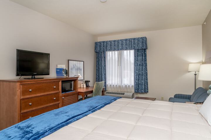 Room 16 of 32