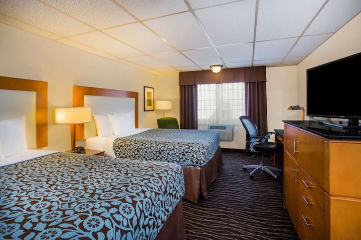 Room 30 of 40