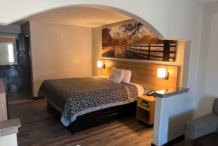 Room 18 of 47