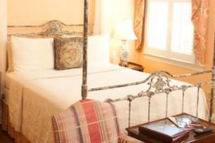 1842 Inn