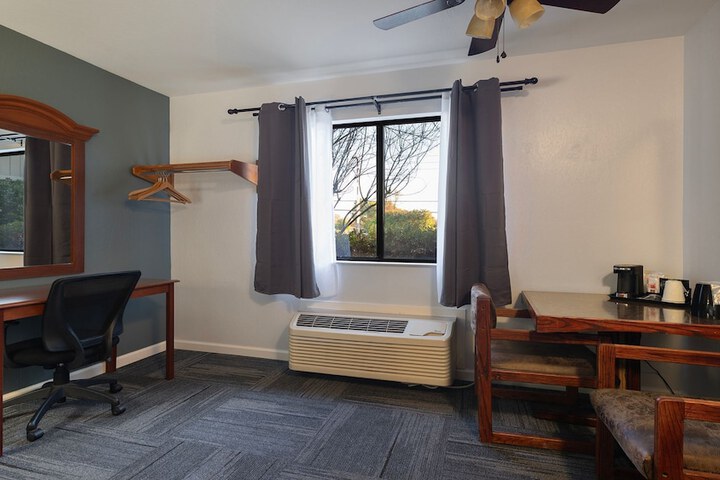 Aladdin Inn