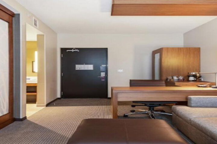 Room 27 of 54