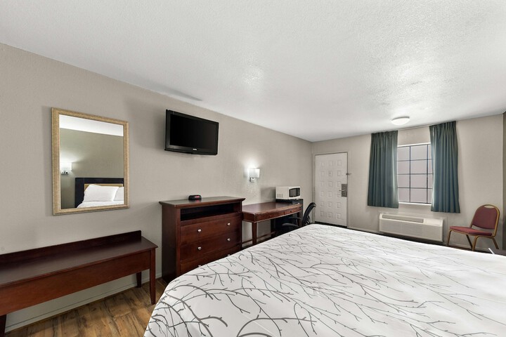 Room 22 of 30