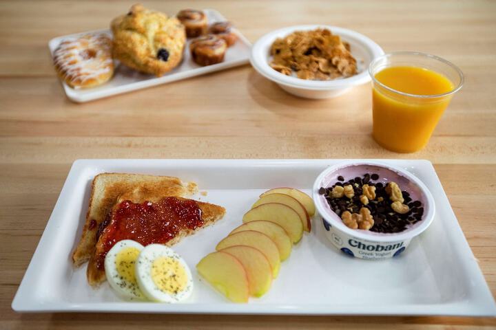 Breakfast/Coffee Service 30 of 35