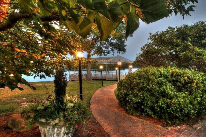 Lake Tiak O Khata Resort