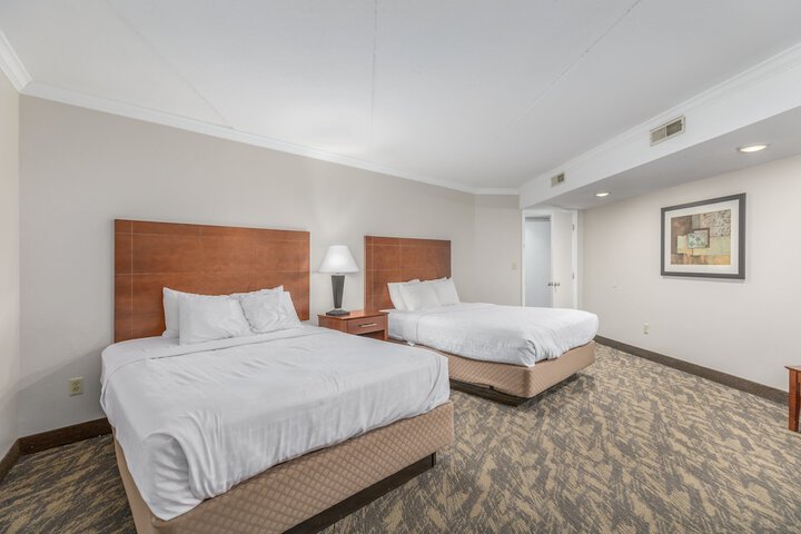 Room 34 of 85