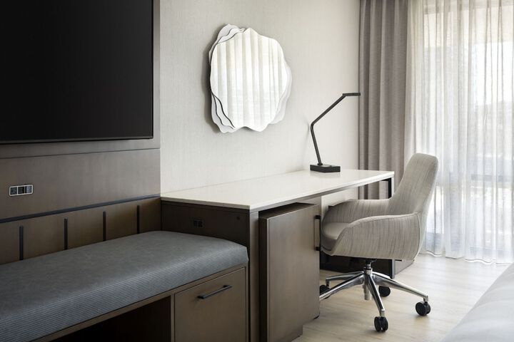 Room 18 of 79
