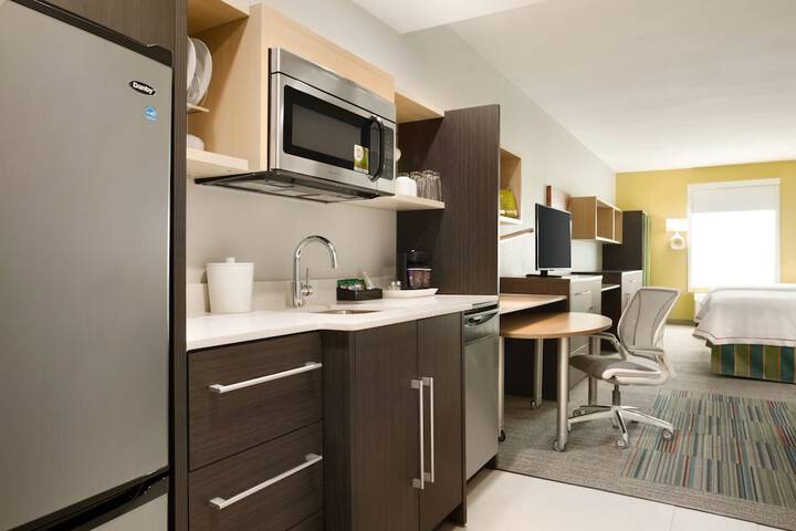 Room 30 of 53
