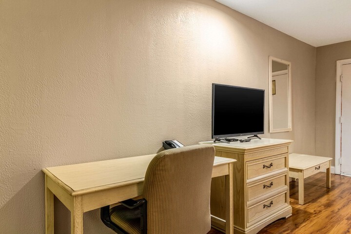 Room 19 of 26