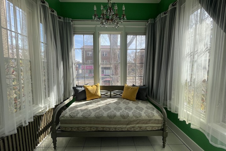 Room 64 of 90
