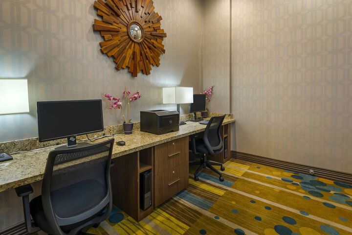 Business Center 34 of 34