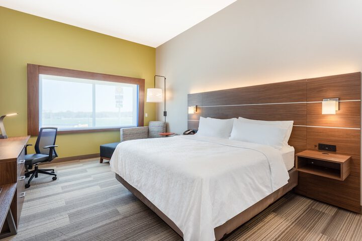 Room 20 of 39