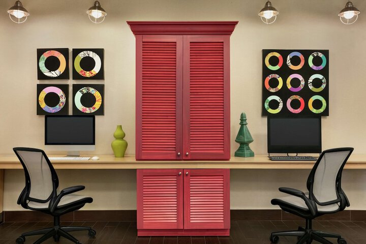 Business Center 63 of 63